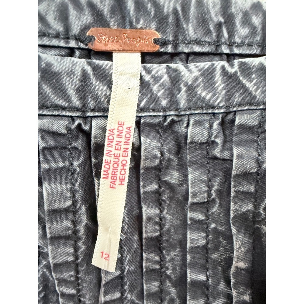 Free People Heartbreaker Mini Skirt Womens 12 Washed Black NEW Smocked Pleated - Picture 5 of 9